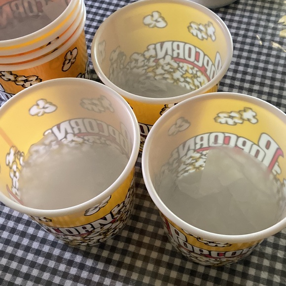 Popcorn 🍿 yellow containers , set of 7 bucket tubs - Picture 7 of 7